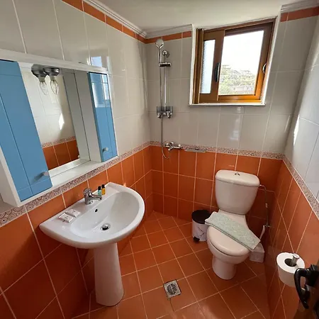 Berdhill Rooms, *